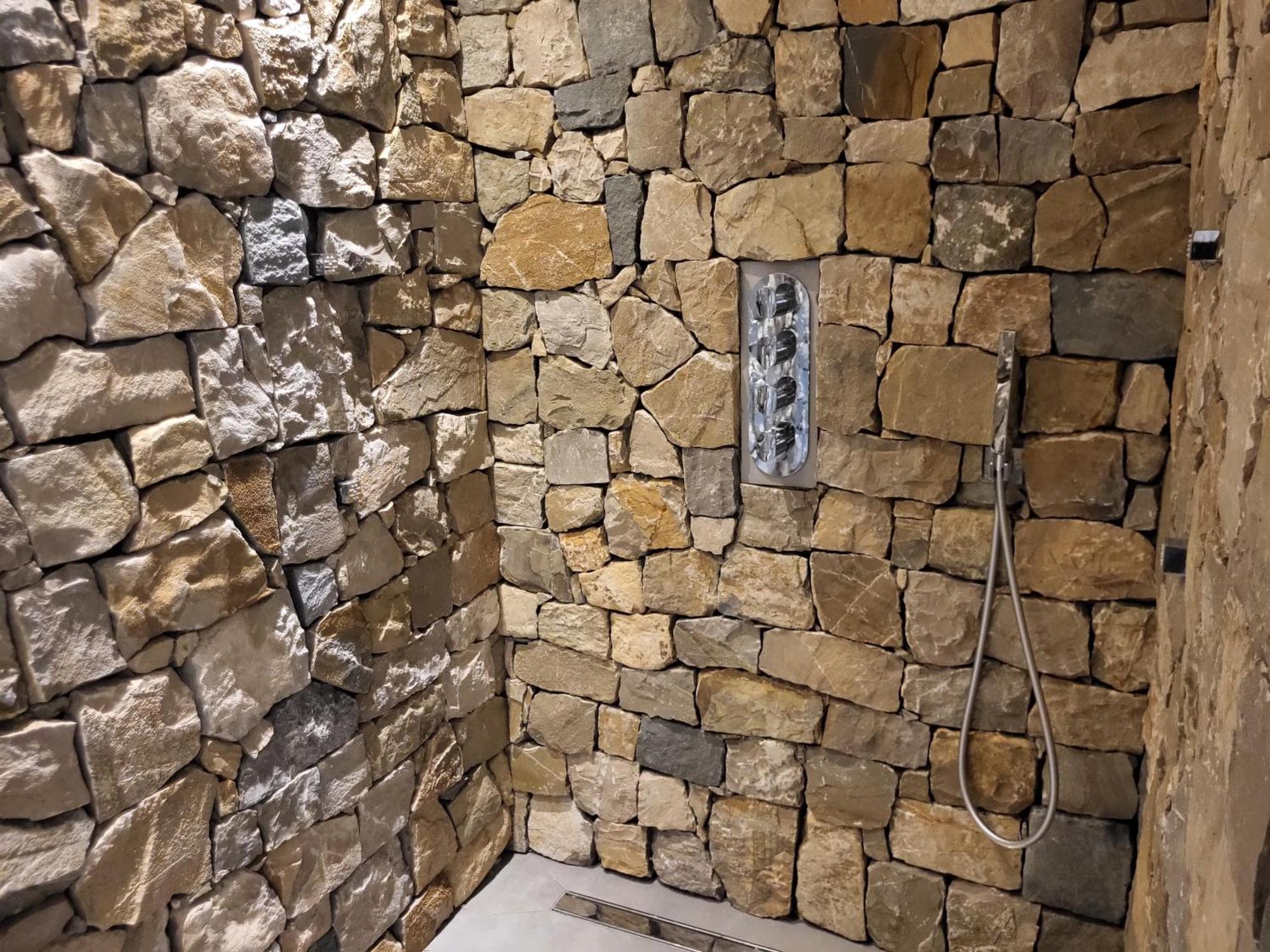 Attilio High Living Suites - Adults Only Torri Del Benaco Room photo